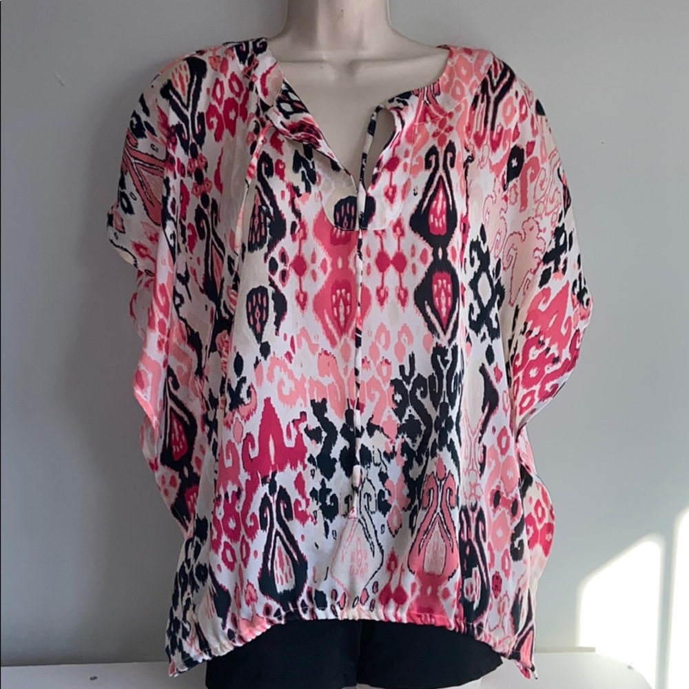 Pretty blouse with flows ruffle sleeves